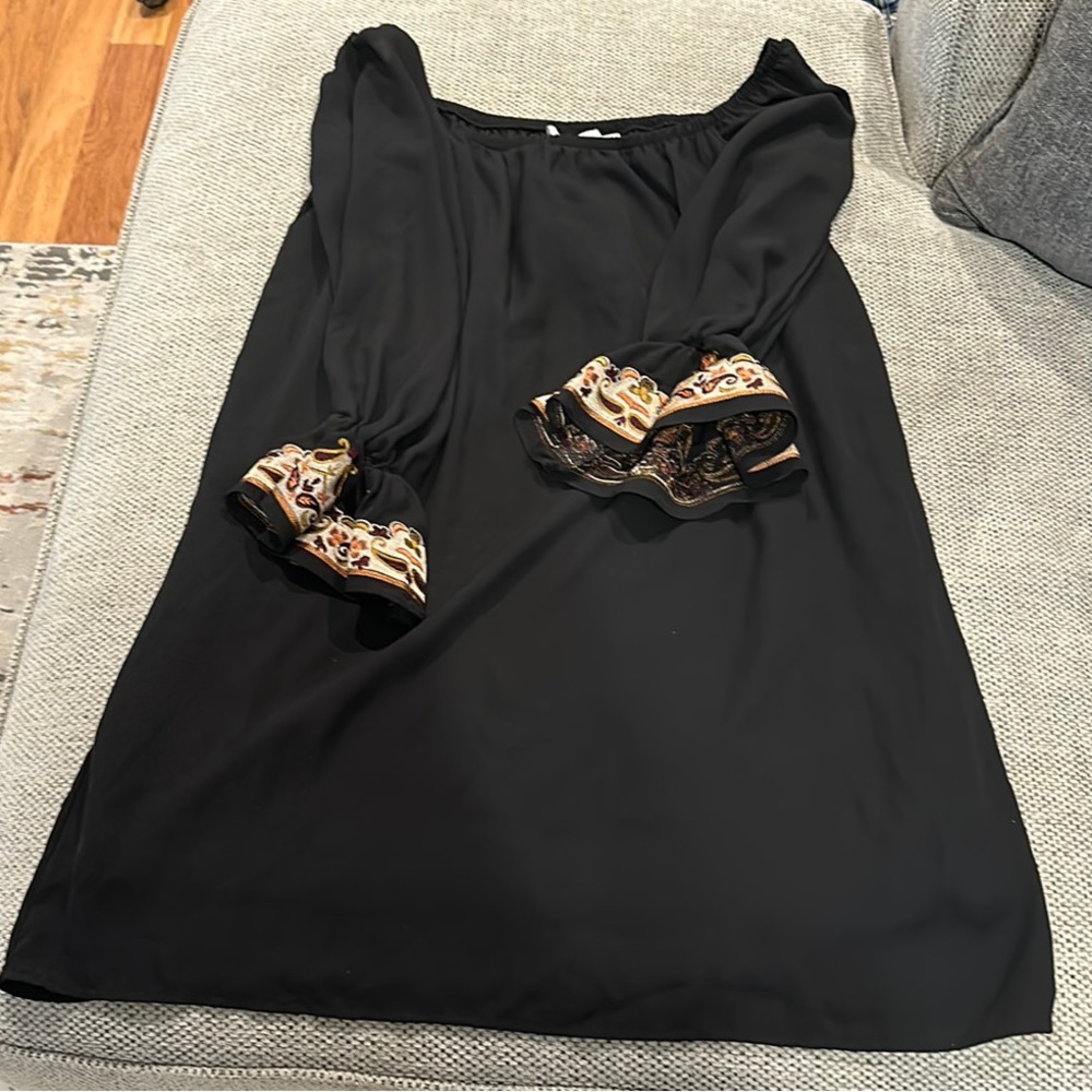 VaVa by Joy Han Dress with sleeve detail